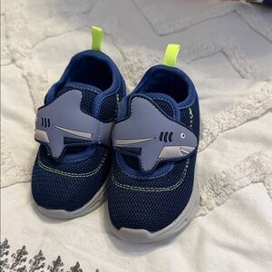 Carter's Light Up Boys Blue Shark Sneakers Sz Toddler 5